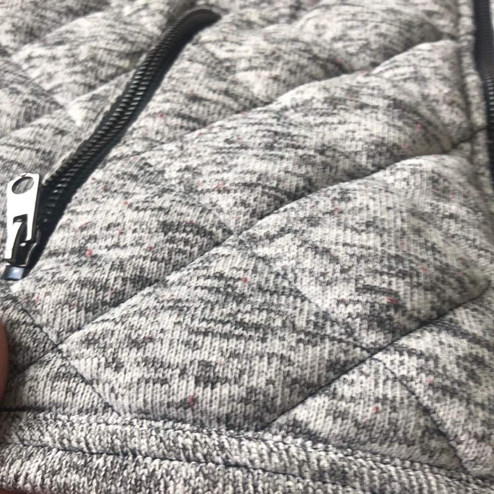 Vest - Picture 2 of 2